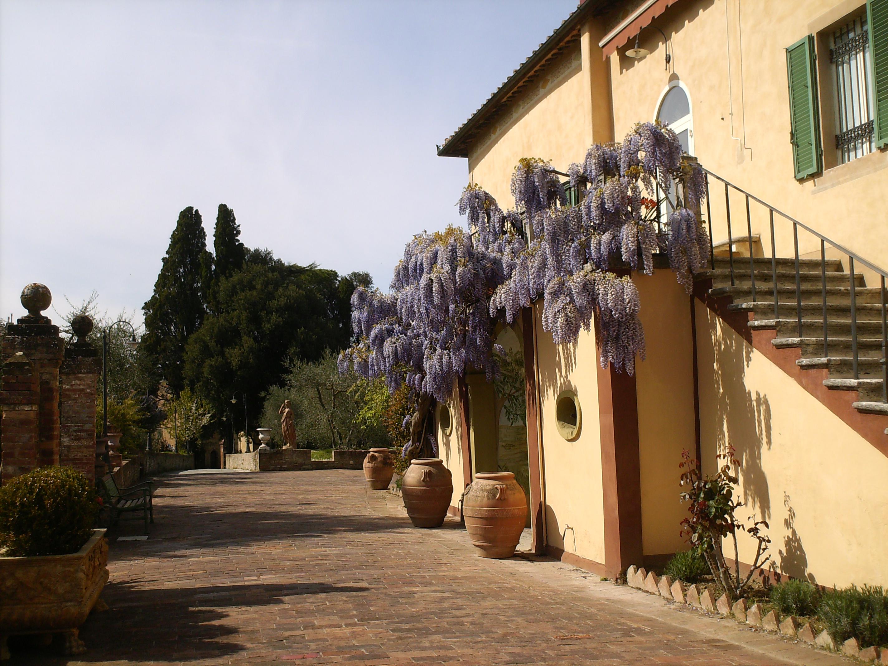 Palazzo Di Valli 3*