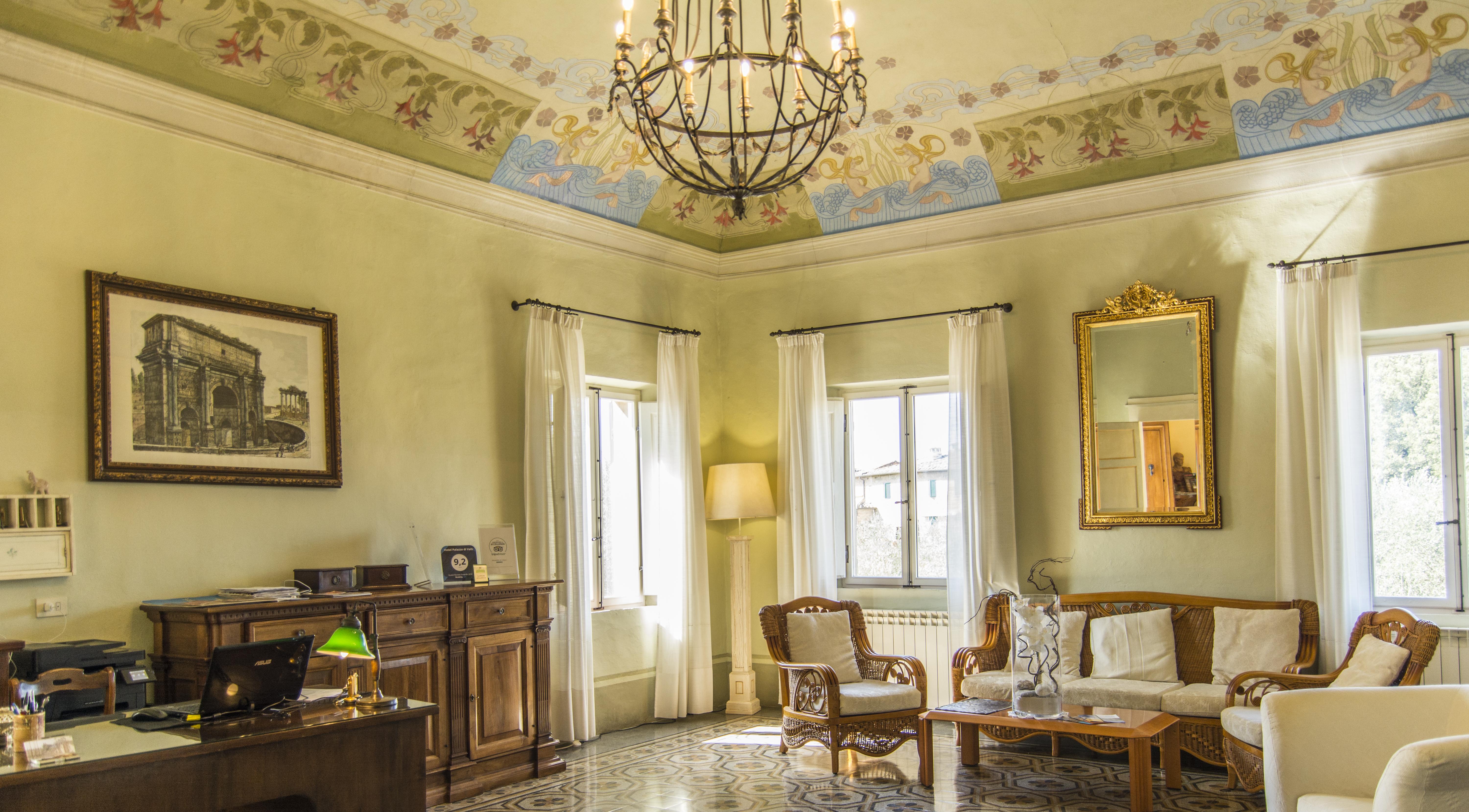 Palazzo Di Valli Sienne