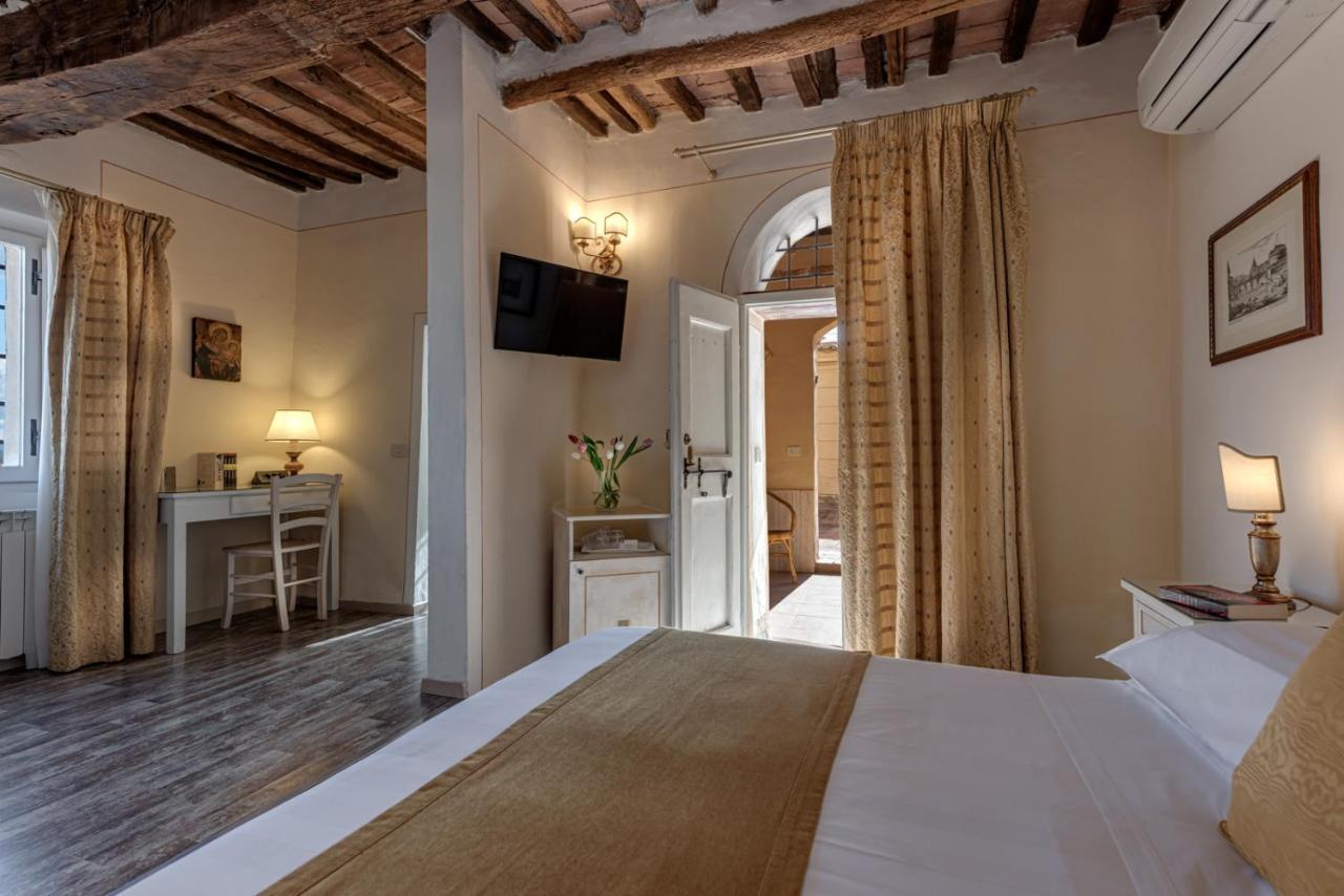 Palazzo Di Valli 3* Sienne